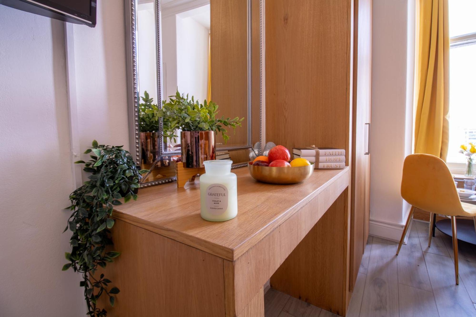 Spacious Studio Apartment On Oxford Street 9Gc Londra Dış mekan fotoğraf