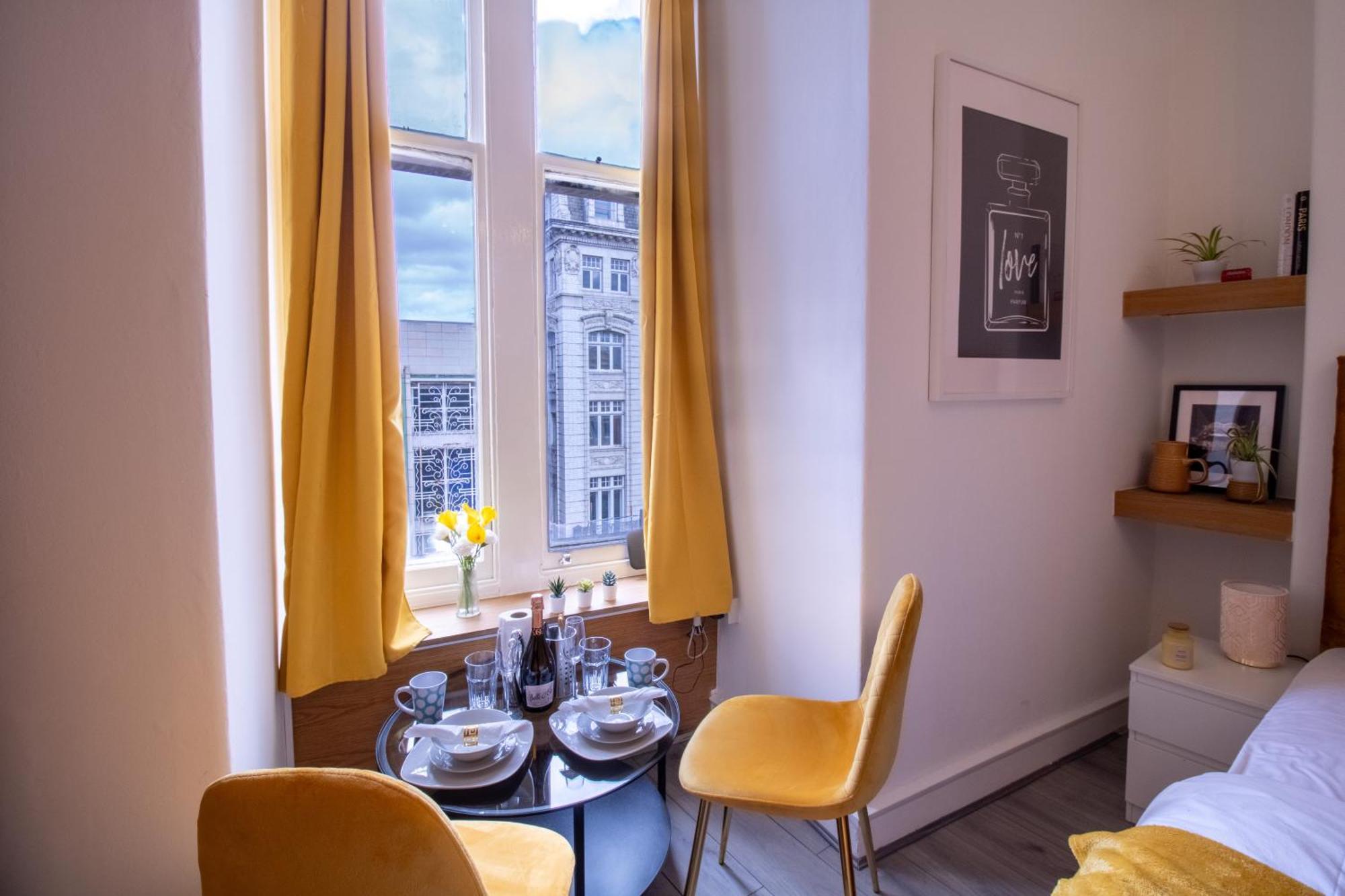 Spacious Studio Apartment On Oxford Street 9Gc Londra Dış mekan fotoğraf
